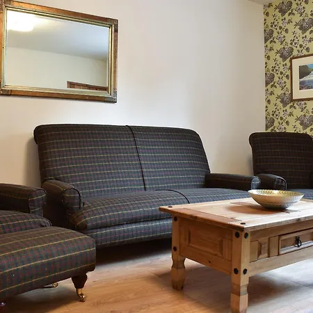 Holiday home Ellerton House *