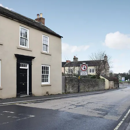Ellerton House